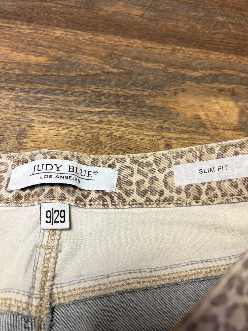 Judy Blue Slim Fit High Rise Distressed Leopard Print Accent Jeans 9/29 JB88380 - Picture 3 of 9